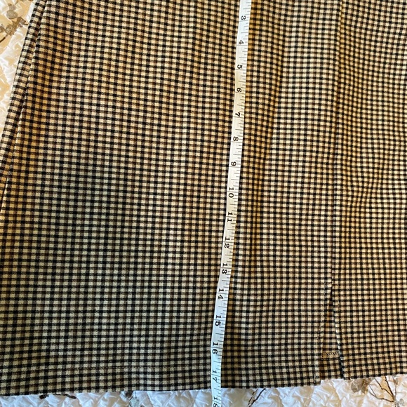 NWOT plaid mini skirt sz small - Picture 5 of 10